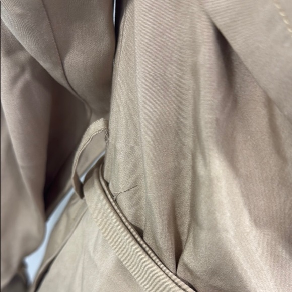 Levand Classic Women’s Tan Trench Coat - Picture 9 of 9